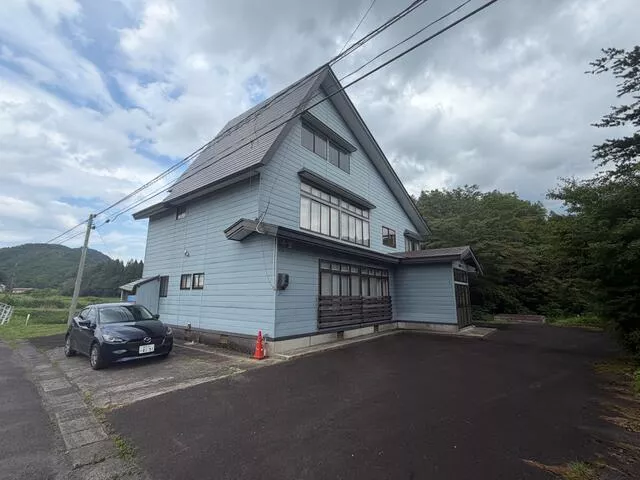 Waga District, Nishi Waga Town, Sawauchi, Wakabata 13, 2-story, 4LDK