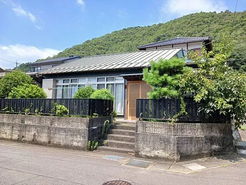 Used single-family home in Suwayama 1-chome, Gifu City