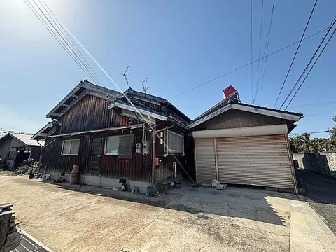 Used single-family home in Kakogawa City, Kamishou Town, Kunikubo