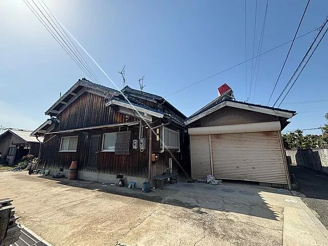 Used single-family home in Kakogawa City, Kamishou Town, Kunikubo