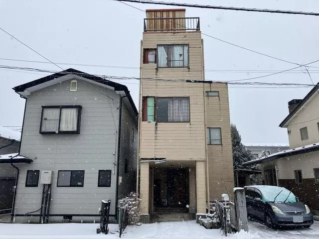 Ichinoseki City, Iwai Town (Ichinoseki Station) 3-story building 5DK