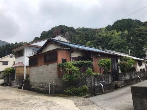 Jumon (Kainan Station) 3,500,000 yen