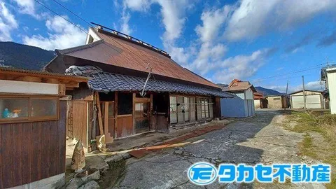 Sugihara, Kami Ku, Taka-machi, Taka-gun (Nishiwaki station) Single story house, 4SDK

1.3 million yen