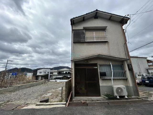 Otsu City, Inazu 2-chome (Ishiyama Station) 2-story building 3K