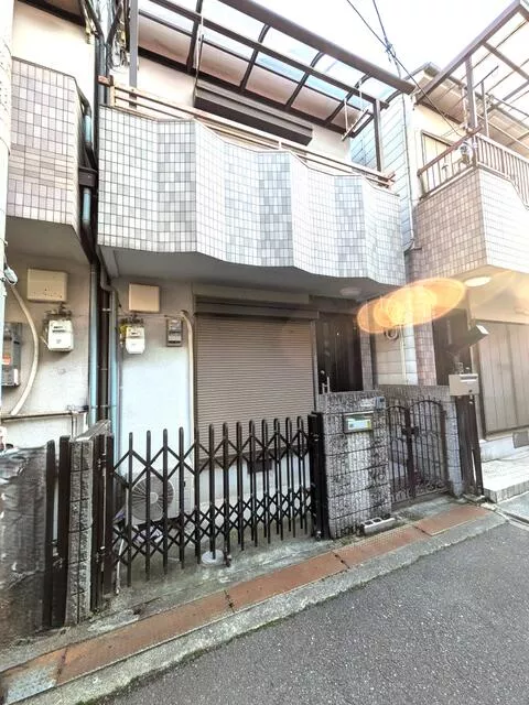 Higashi-Osaka City, Kusaka-cho 1-chome (Ishikiri Station) 2-story 3SDK