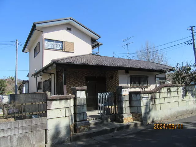 Shiroishi-city Shirakawa Tsuda Aza Shimoyachi (Kita-Shirakawa Sta.) 2F 5DK

3,800,000 yen