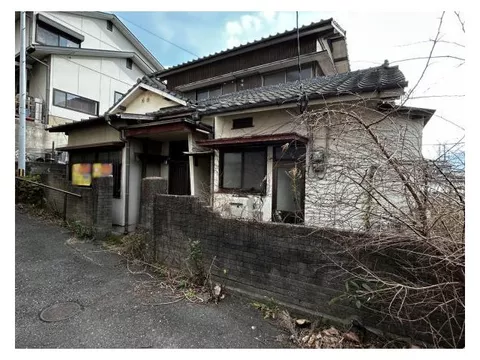 [No reconstruction, no loans] 2-story 4DK within walking distance to the station and elementary/middle schools for peace of mind.