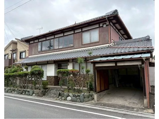 Kōka Town Ueno (Aburahi Station) 3.6 million yen