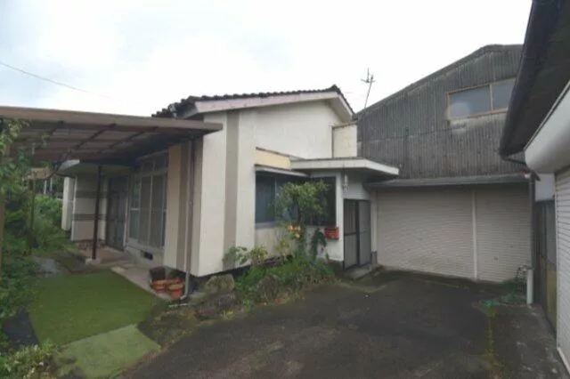 Satsumasendai City, Takae Town (Kawauchi Station) 1-story 6DK