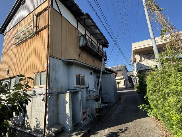 2F 3K, Oaza Chonomachi, Katsuragi-machi, Ito-gun (Myouji Sta.)

2F 3K 500,000yen