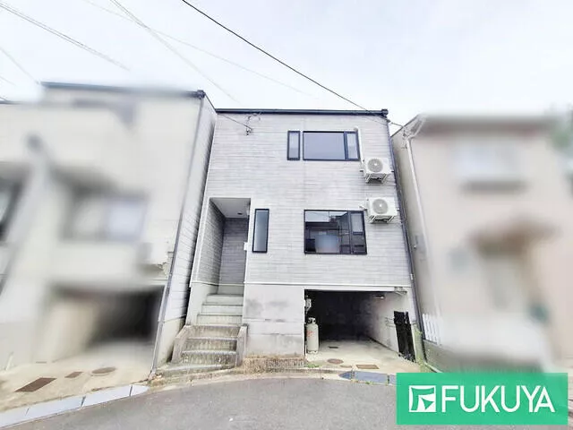 Kameoka City, Higashi Tsutsuji-ga-oka Akebonodai 2-chome (Umabori Station) 3-story 3LDK