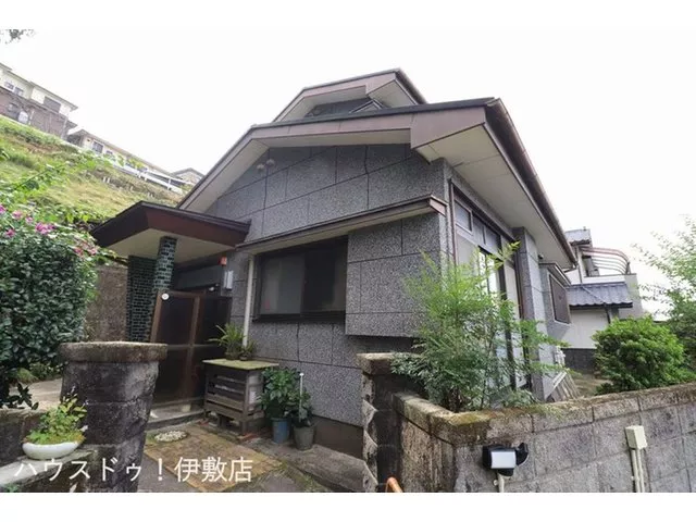 【5 minutes on foot to Seven-Eleven Kagoshima Ishikidai 7-chome】【5DK】【With garden】