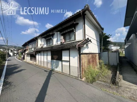 Sayou County, Sayou Town, Mikazuki (Mikazuki Station) 2-story 8DK