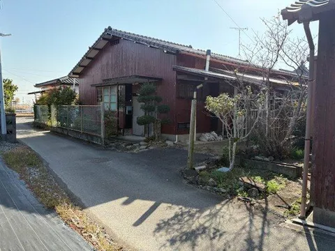 Nishikoga, Kawasoe Town, Saga City (Saga Station) Single-story building 4DK