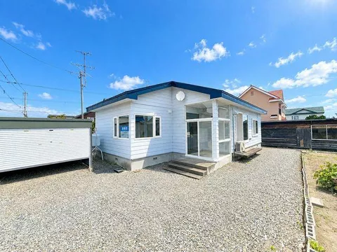 Yubari District, Kuriyama Town, Asahi 4-chome (Kuriyama Station), single-story building, 3LDK