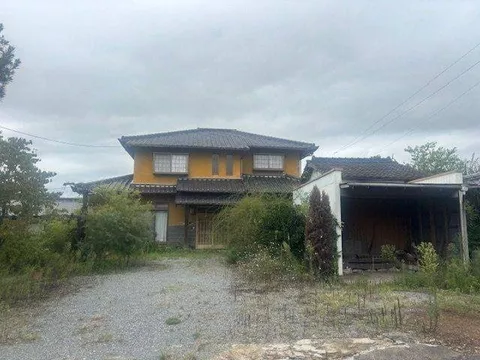 Yaetsu (Hongo Station) 2,980,000 yen