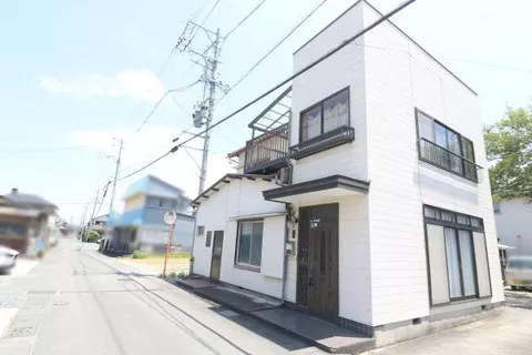 Iwata City, Ikeda (Iwata Station) 2-story building 5DK