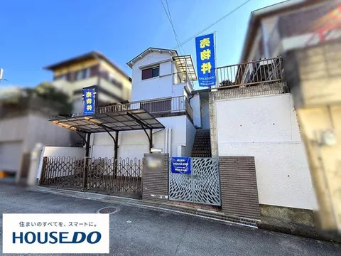 ■ Family-type layout 4K♪ ■ There is a garden and parking space♪