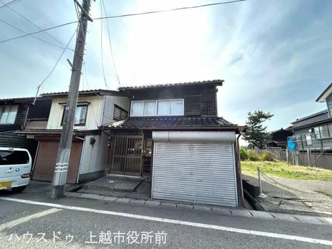Joetsu City, Oaza Kuroi (Kuroi Station) 2-story building 6DK