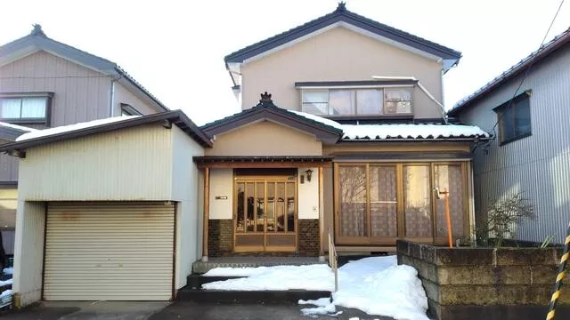 Sanjo City, Ogi-bori (Higashi-Sanjo Station) 2-story building 9DK