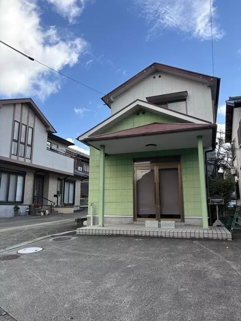 Tokoname City, Otani, Kamo (Tokoname Station) 2-story building 4SK