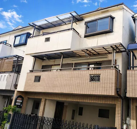 Settsu City, Shinzaike 1-chome (Minami Settsu Station), 3-story building, 4LDK