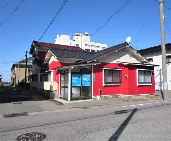 Tsuruoka City, Yunohama 1-chome (Uzen-Oyama Station) 2-story building 4LDK