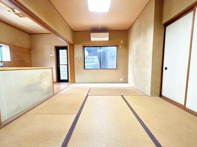 Toyama City, Awajima Town 2-chome (Awajima (Osakaya-mae) Station), 2-story, 4LDK