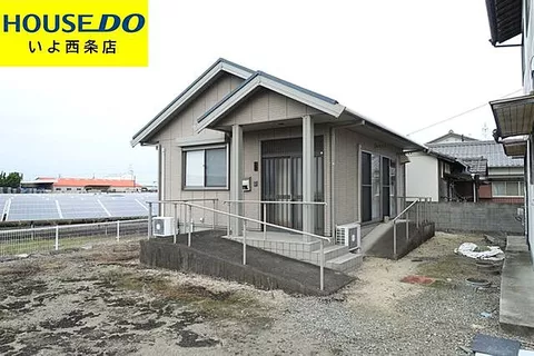 Used single-family home in Minato, Saijo City