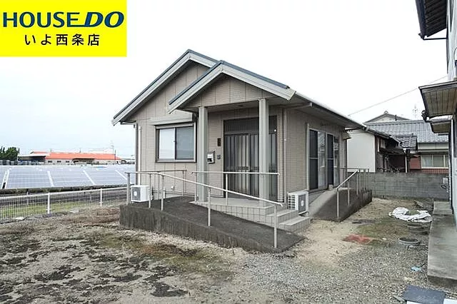 Used single-family home in Minato, Saijo City