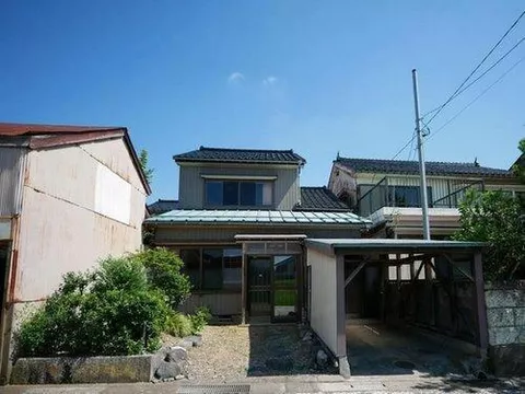 Takaoka City, Fushiki Ichinomiya 1-chome (Echuu Kokubun Station) 2-story building 6K