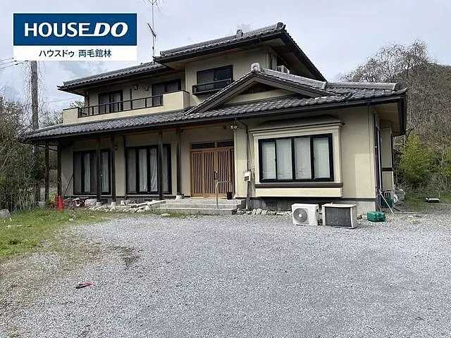 Used single-family home in Funakoshi-cho, Sano City.