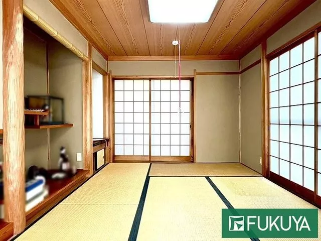 Over 111㎡ of land! Spacious 7DK with plenty of rooms