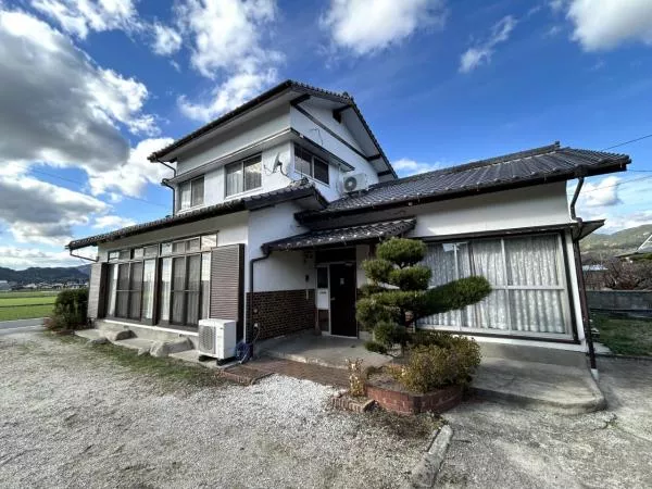 Kanzaki City, Kanzaki Town Shiwaya (Kanzaki Station) 2-story 6DK