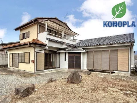 ☆Possible for two families☆■Parking for 3 cars■With loft■Excellent surrounding environment