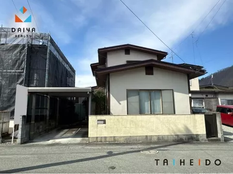 22 minutes on foot to Yamagata City 8th Elementary School. 10 minutes on foot to Yamagata City 1st Junior High School.