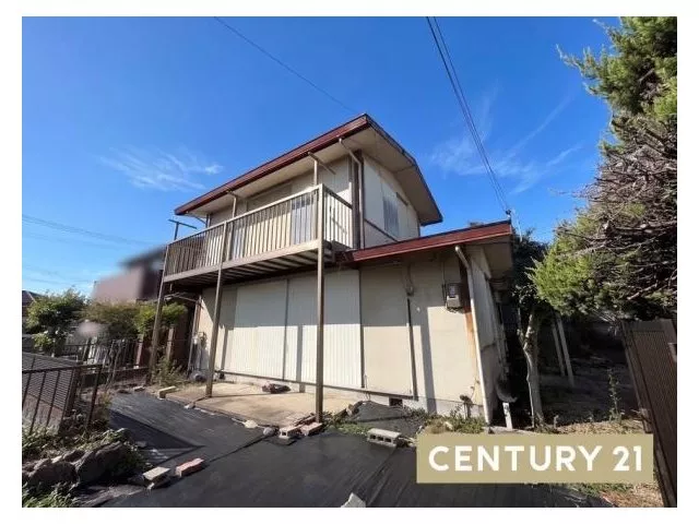 ■Land area approximately 72 tsubo, spacious♪■Ample storage space♪
