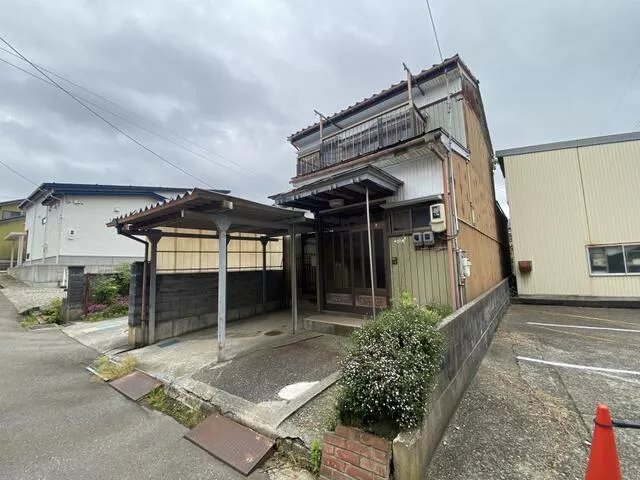 Takaoka City, Omachi (Sakashitamachi Station) 2-story building 5K