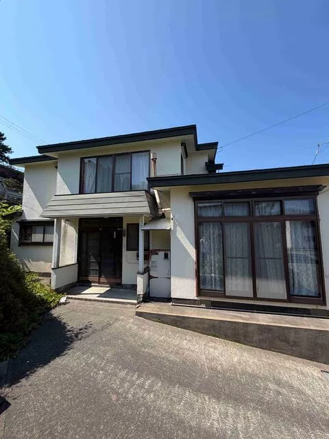 Hiradate Isoyama, Sotogahama Town, Higashi-Tsugaru District (Kanita Station) 2-story 4DK
