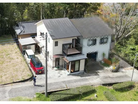 A 4K two-story house with a workshop and a 4.5-tatami mat shed! Recommended as a hobby workspace♪