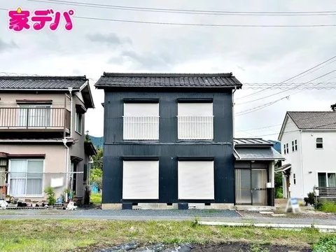■【Corner lot】■Renovated property■Convenient laundry room for reducing housework time
