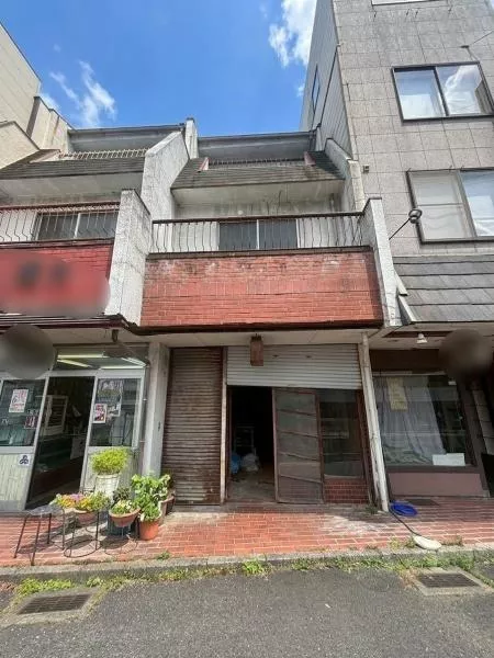 Higashi-Osaka City, Nakaishikiri-cho 2-chome (Ishikiri Station) 3-story building 3DK