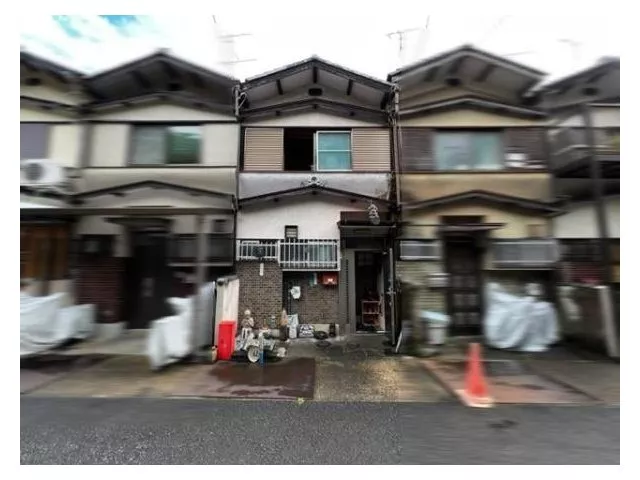 4.8 million yen (Kinugasa Kyouishi-cho, Kitano Hakubaicho Station)