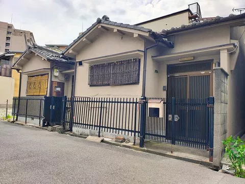 Osaka City, Higashiyodogawa Ward, Awaji 4-chome (Awaji Station) 2-story 6DK