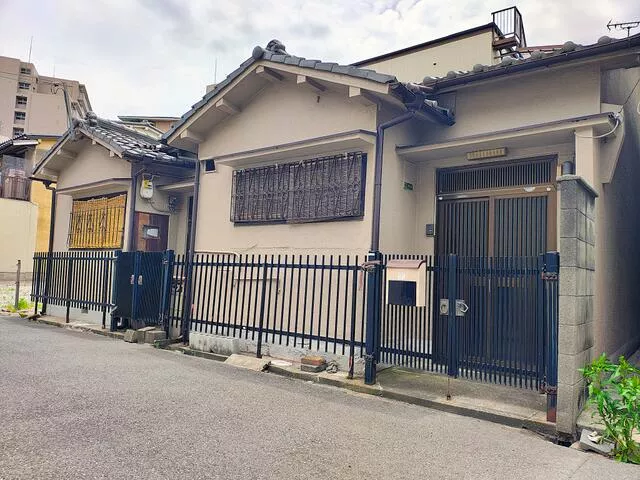 Osaka City, Higashiyodogawa Ward, Awaji 4-chome (Awaji Station) 2-story 6DK