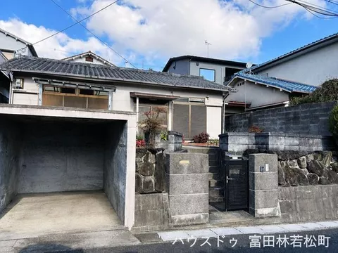 South-facing * good sunlight * land approximately 50 tsubo! Single-story property in a convenient location within walking distance to the station ◎