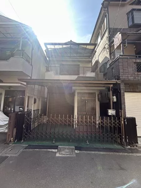 Kadoma City, Shimato 2-chome (Owadada Station) 2-story studio