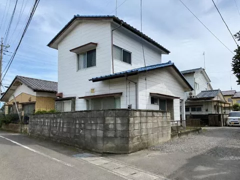 Haga County, Shibai Town, Oaza Akabane (Tadara Station), 2-story, 4DK