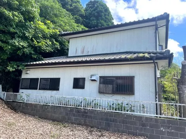 2,800,000 yen (Choji, Katori Station)