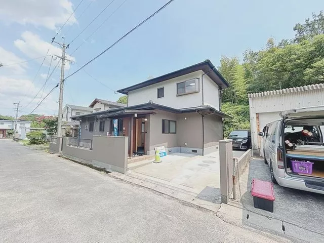 [Open House] Planned Interior and Exterior Renovation / New Earthquake Resistance Compliance / Parking for 2 cars / Garden Space Available